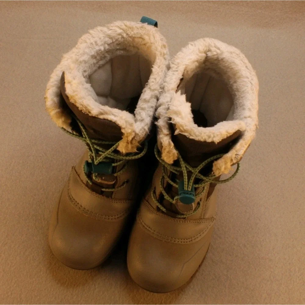 Thermolite Girls Snow Boots Size 1 Pink Gray Faux Fur Warm Winter Waterproof
